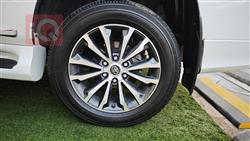 تويوتا لاندكروزر برادو